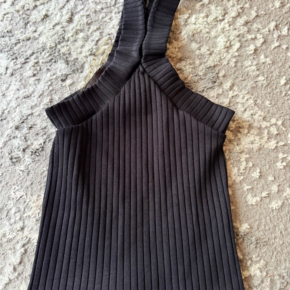Chic Black Ribbed Women's Tank Top